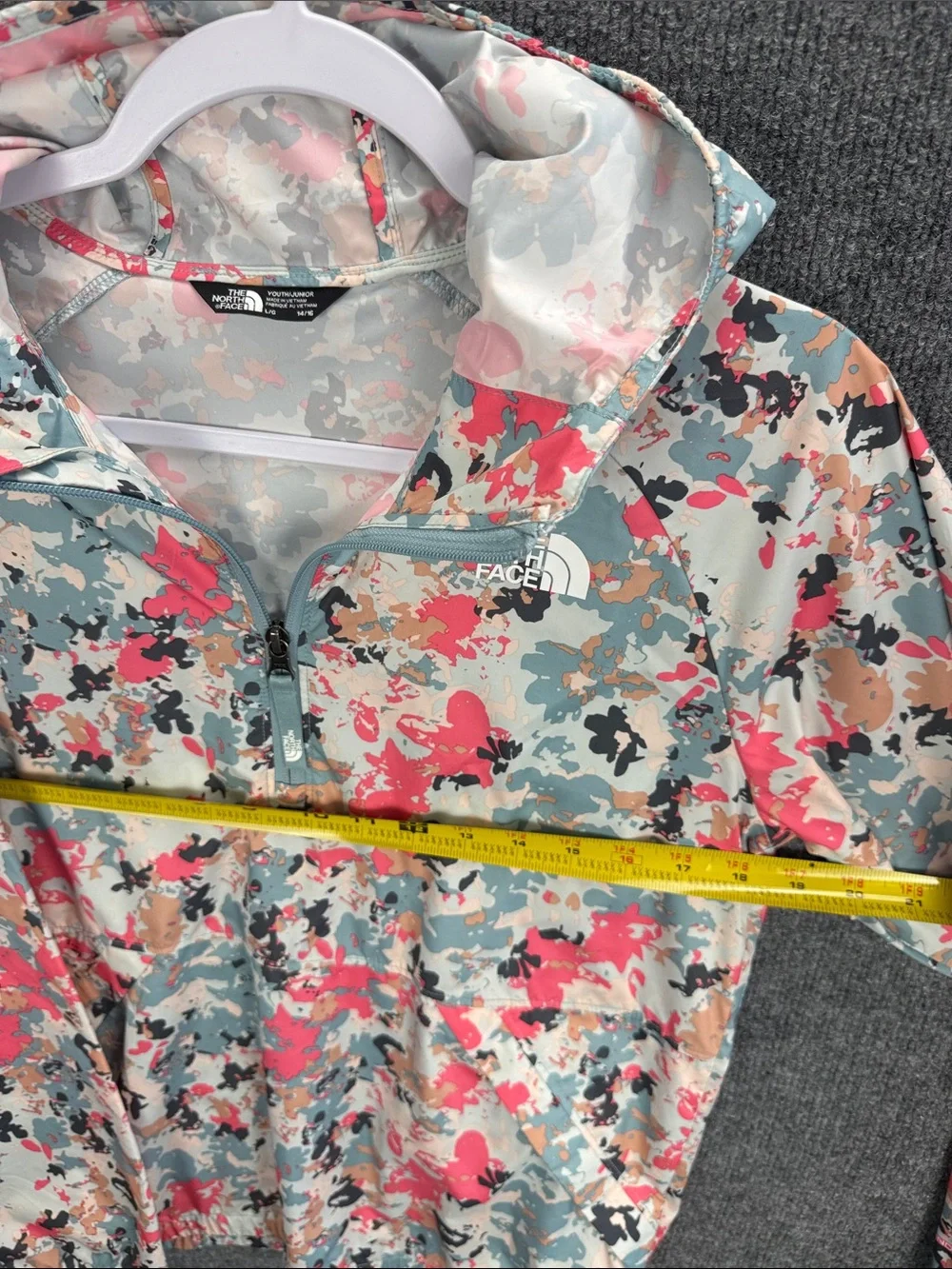 The North Face Youth Multi-Color Windbreaker Hoodie Jacket L 14-16 New!